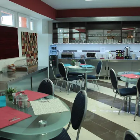 Tisza Corner Otel 3*